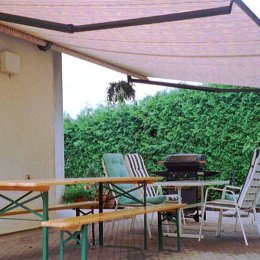 Sonnenschutz gelenkarmstoren